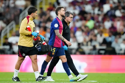 بعد إصابته في نهائي السوبر الإسباني.. تقارير: إنييجو مارتينيز يغيب عن برشلونة لمدة شهر